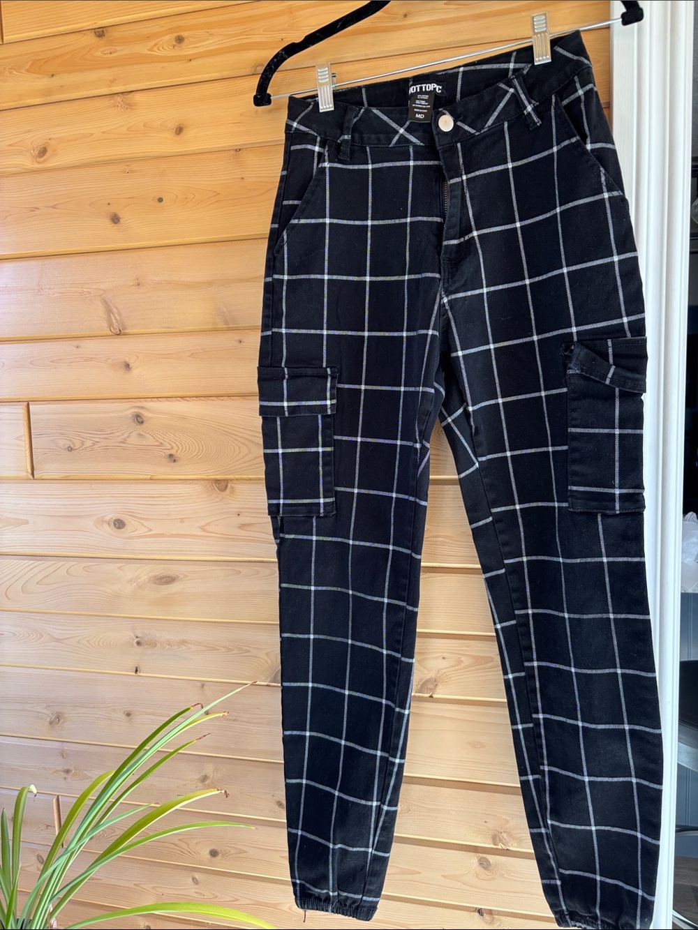 Hot Topic Black Windowpane Cargo Pants -